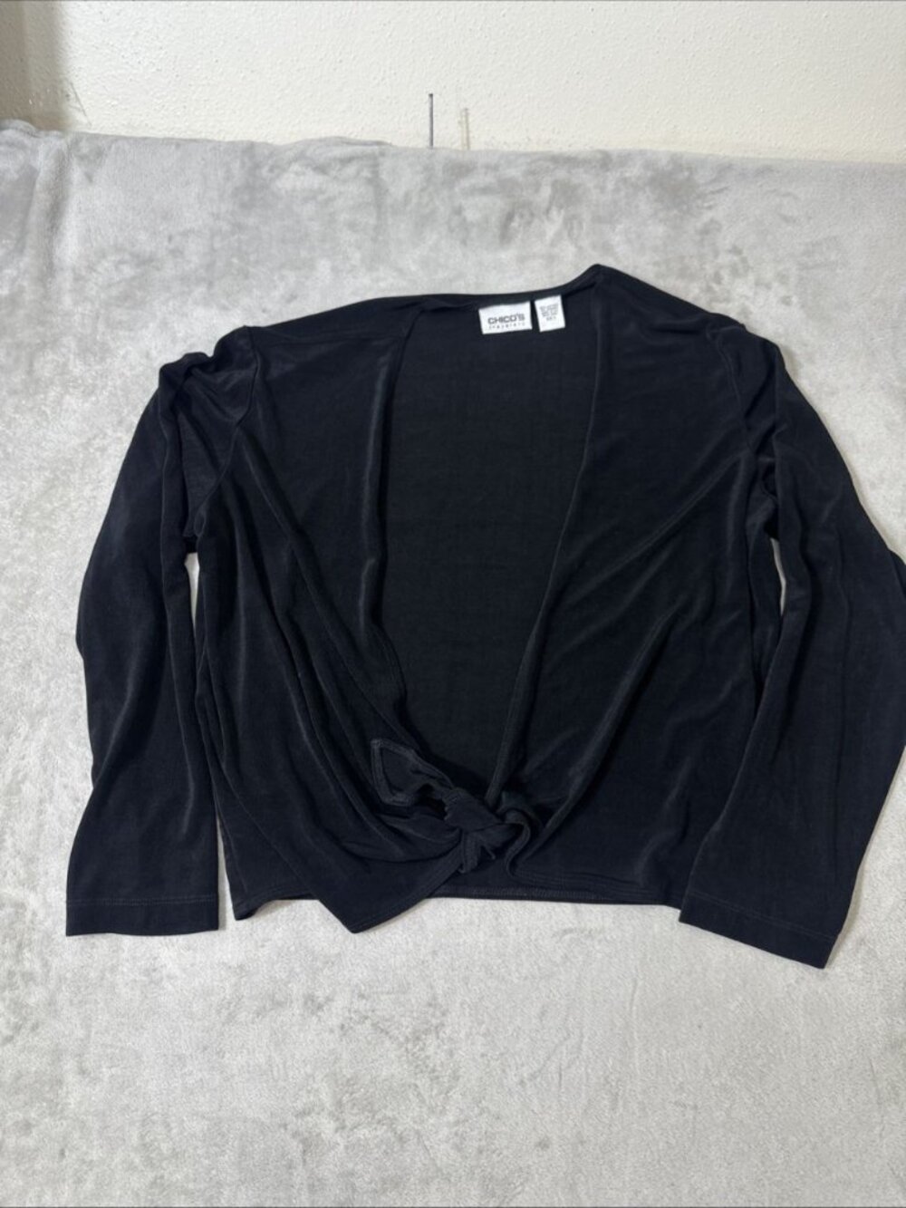 Chico’s Travelers slinky knit Cropped tie front shrug black women’s size 3